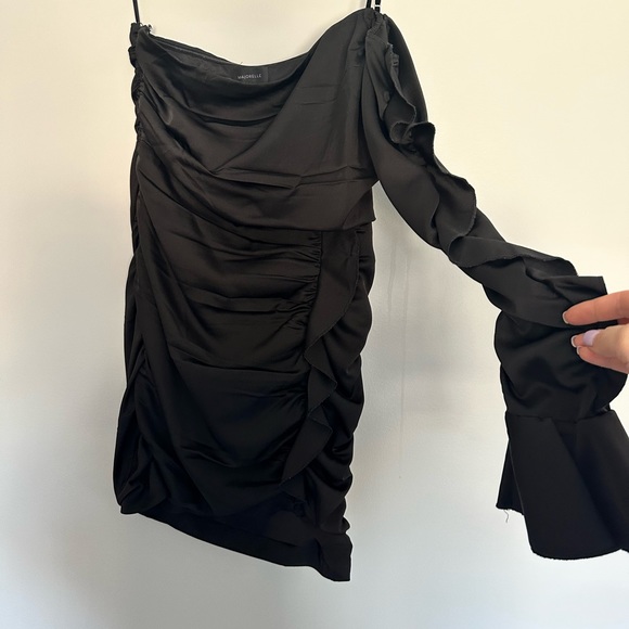 MAJORELLE  Rhapsody Dress in Black size medium - Picture 3 of 4